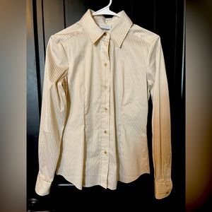 NWOT Express S classy, beautiful Shirt